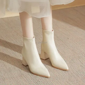 2023 Весна и осень Новые тонкие женские ботинки в британском стиле с острым носком на тонкой боковой молнии Черные женские ботинки телесного цвета